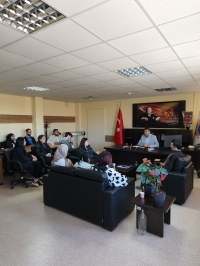 İşkur Gençlik Programı Kapsamında Meslek Yüksekokulumuzda Çalışan Öğrencilerimiz ile Toplantı