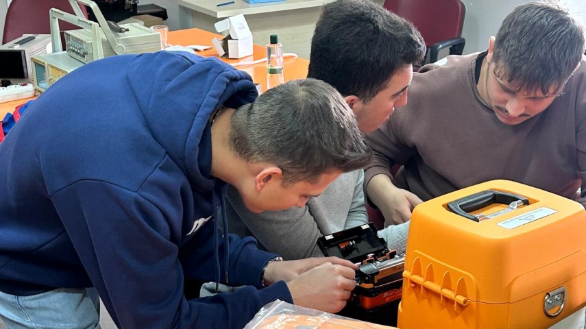 Kaman MYO’da Fiber Optik Haberleşme Uygulamaları Gerçek Ortamda Gerçekleştirildi