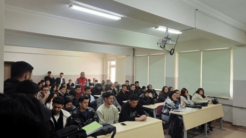Kaman Meslek Yüksekokulumuzda Öğrencilerimize Yönelik Güvenlik ve Farkındalık Semineri Düzenlendi