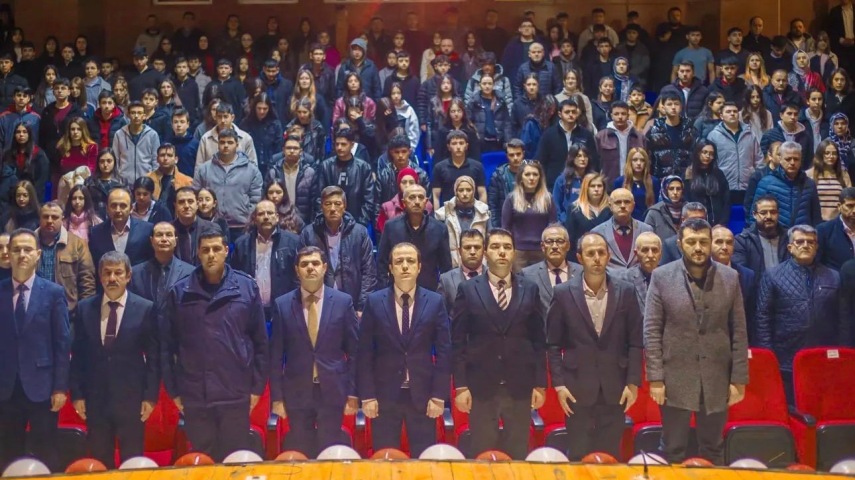 Meslek Yüksekokulu Müdürümüz Dr. Öğr. Üyesi Gazi Polat, 