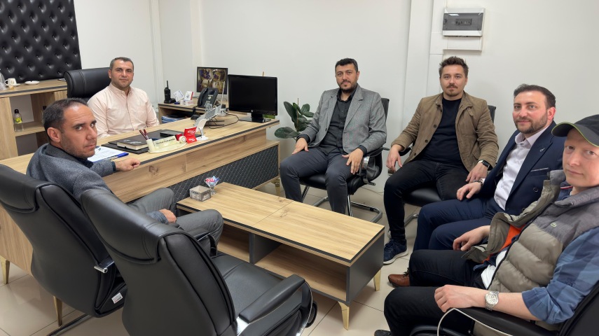 Yüksekokulumuz Yönetiminden MEDAŞ Kaman Müdürü Sedat Özdemir’e Ziyaret