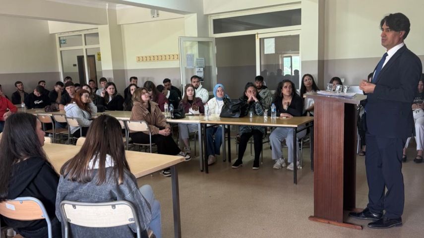 Kaman MYO’da Girişimcilik ve Deneyim Söyleşisi: KOSGEB İl Müdürü Abdülmelik Taşkın Öğrencilerle Buluştu